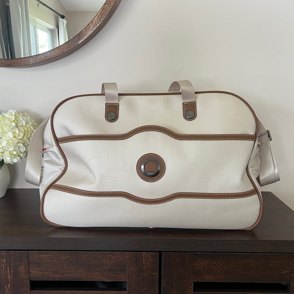 Delsey Paris Soft Air Weekender Duffle Bag - Picture 3 of 9